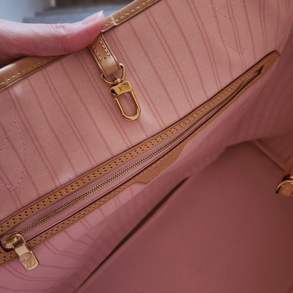 Louis Vuitton Damier Azur Neverfull - Picture 16 of 16